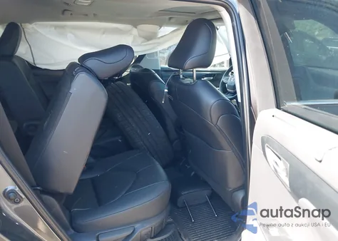 2025 Toyota Highlander Hybrid Xle from USA, damaged, VIN 5TDKBRCH2SS666513